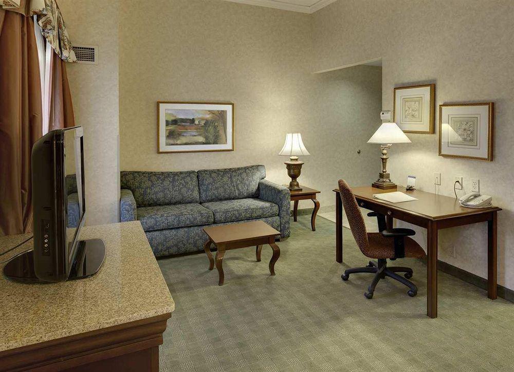 Hampton Inn & Suites Cleveland-Beachwood Bilik gambar