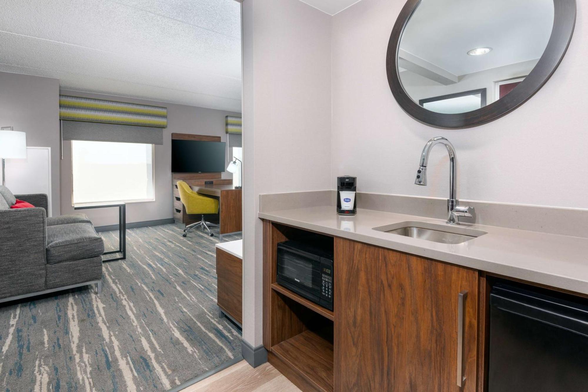 Hampton Inn & Suites Cleveland-Beachwood Luaran gambar